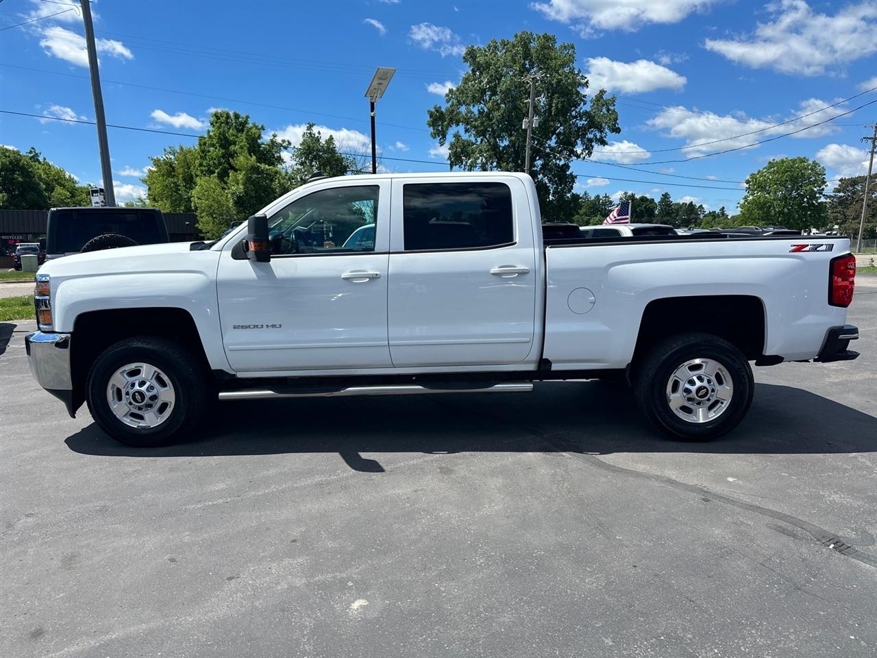 Chevrolet Silverado 2500HD 4WD Crew Cab 153.7" LT 2018