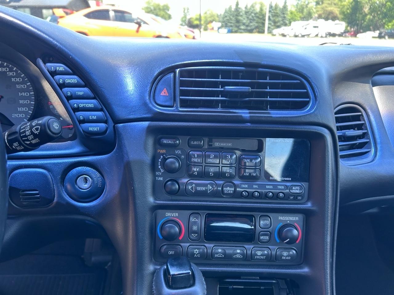 Chevrolet Corvette 2dr Cpe 1999