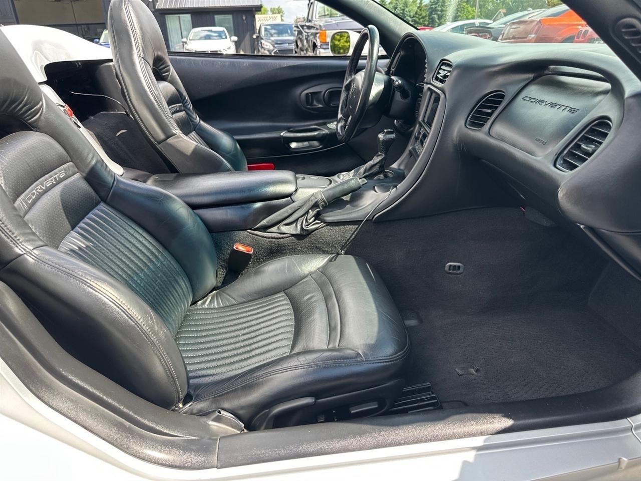 Chevrolet Corvette 2dr Convertible 1998
