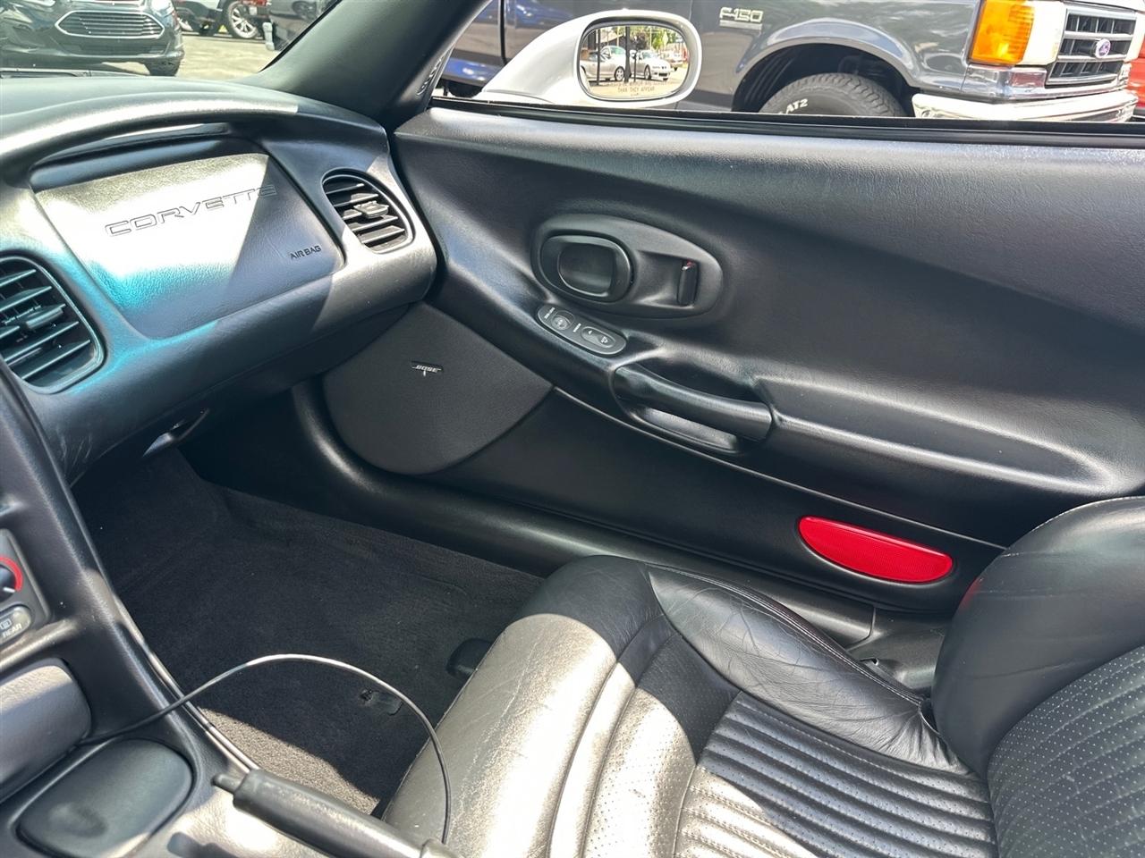 Chevrolet Corvette 2dr Convertible 1998