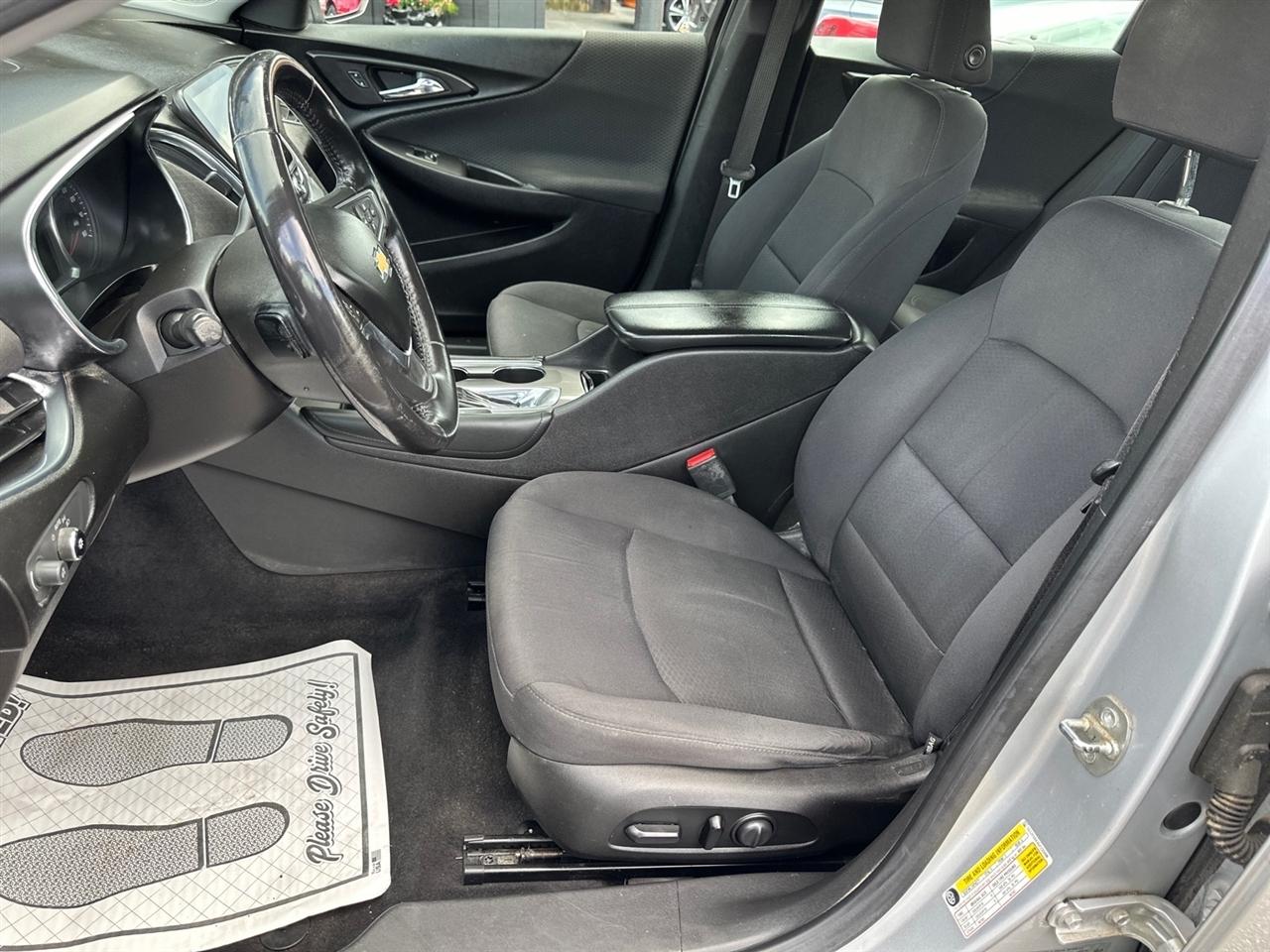 Chevrolet Malibu 4dr Sdn LT w/2LT 2016