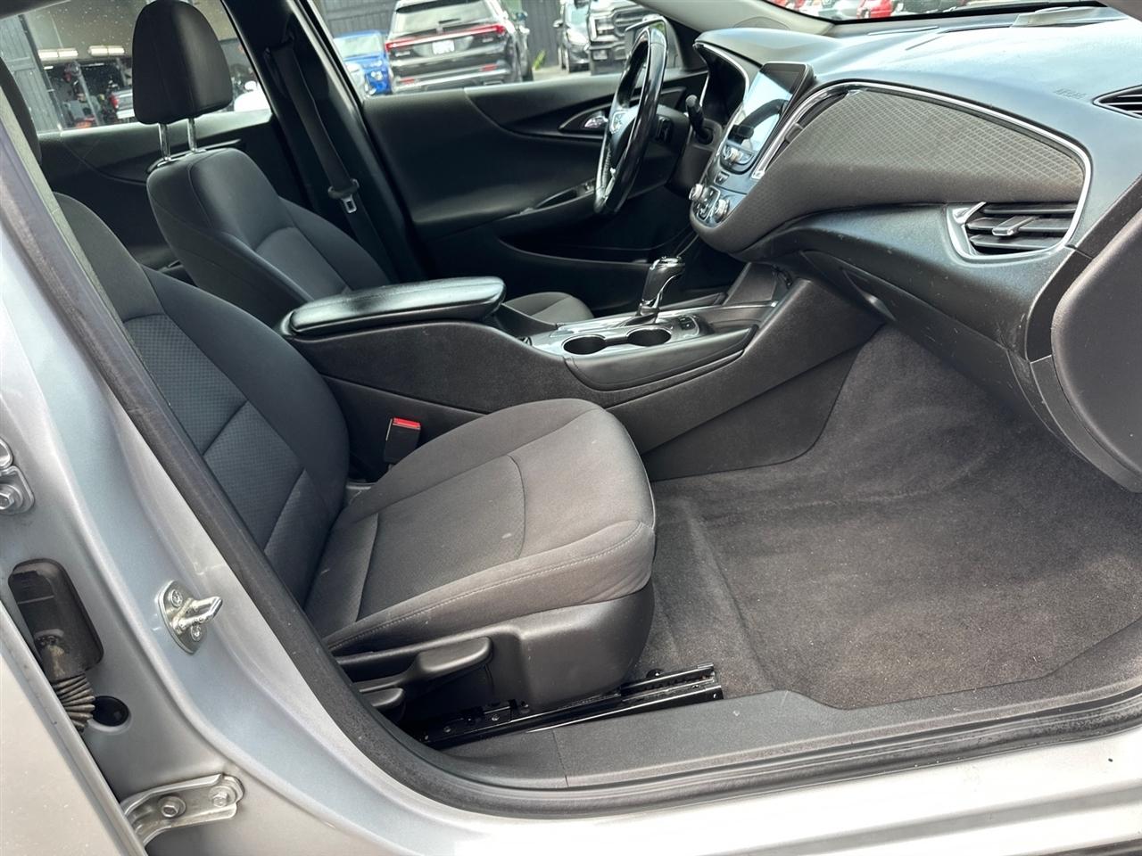 Chevrolet Malibu 4dr Sdn LT w/2LT 2016