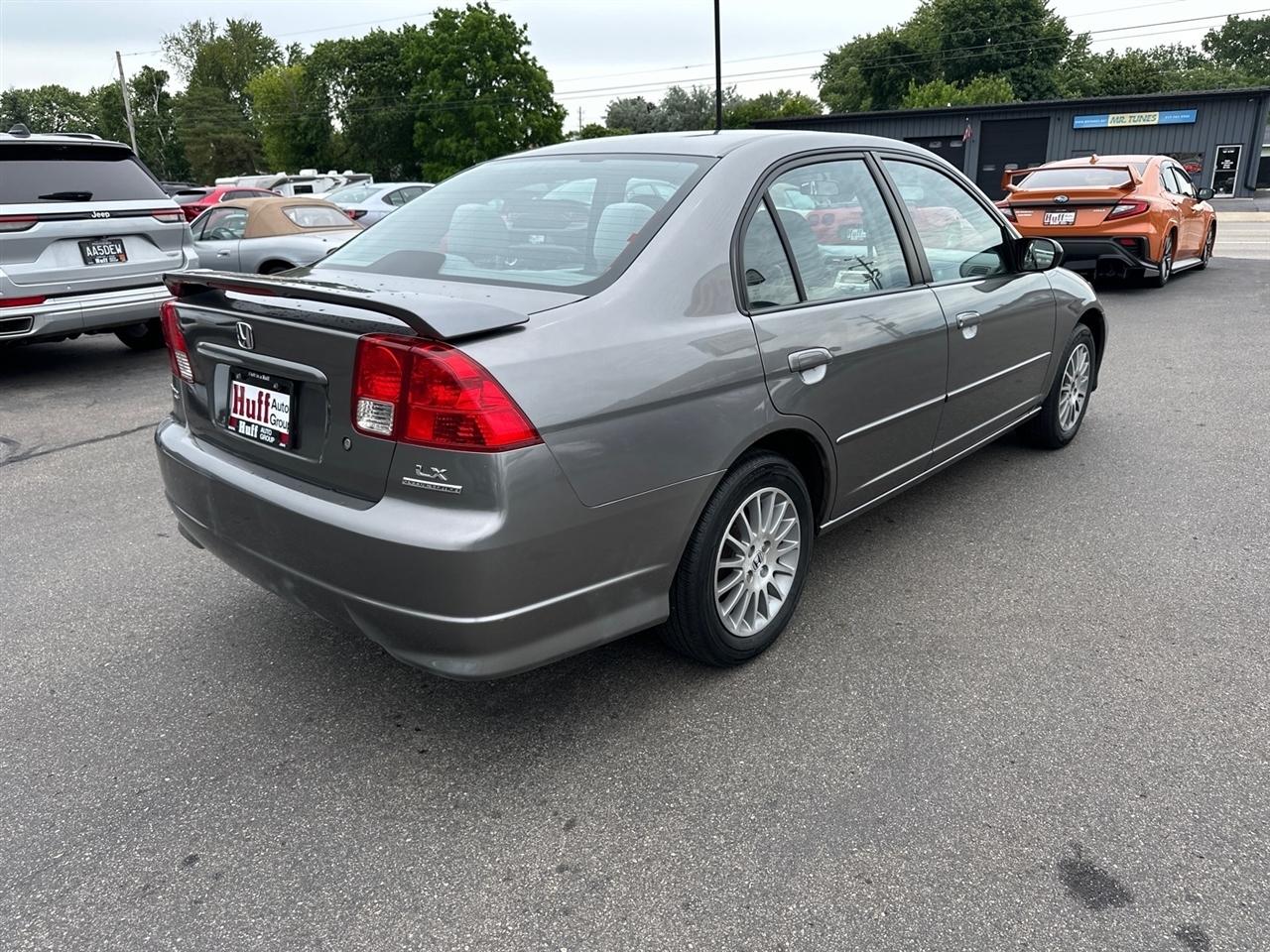 Honda Civic Sdn LX AT 2005
