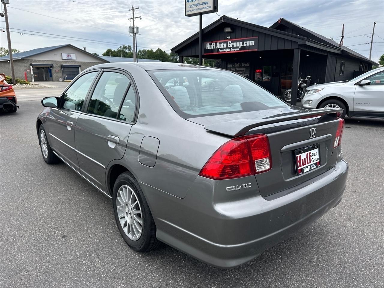 Honda Civic Sdn LX AT 2005