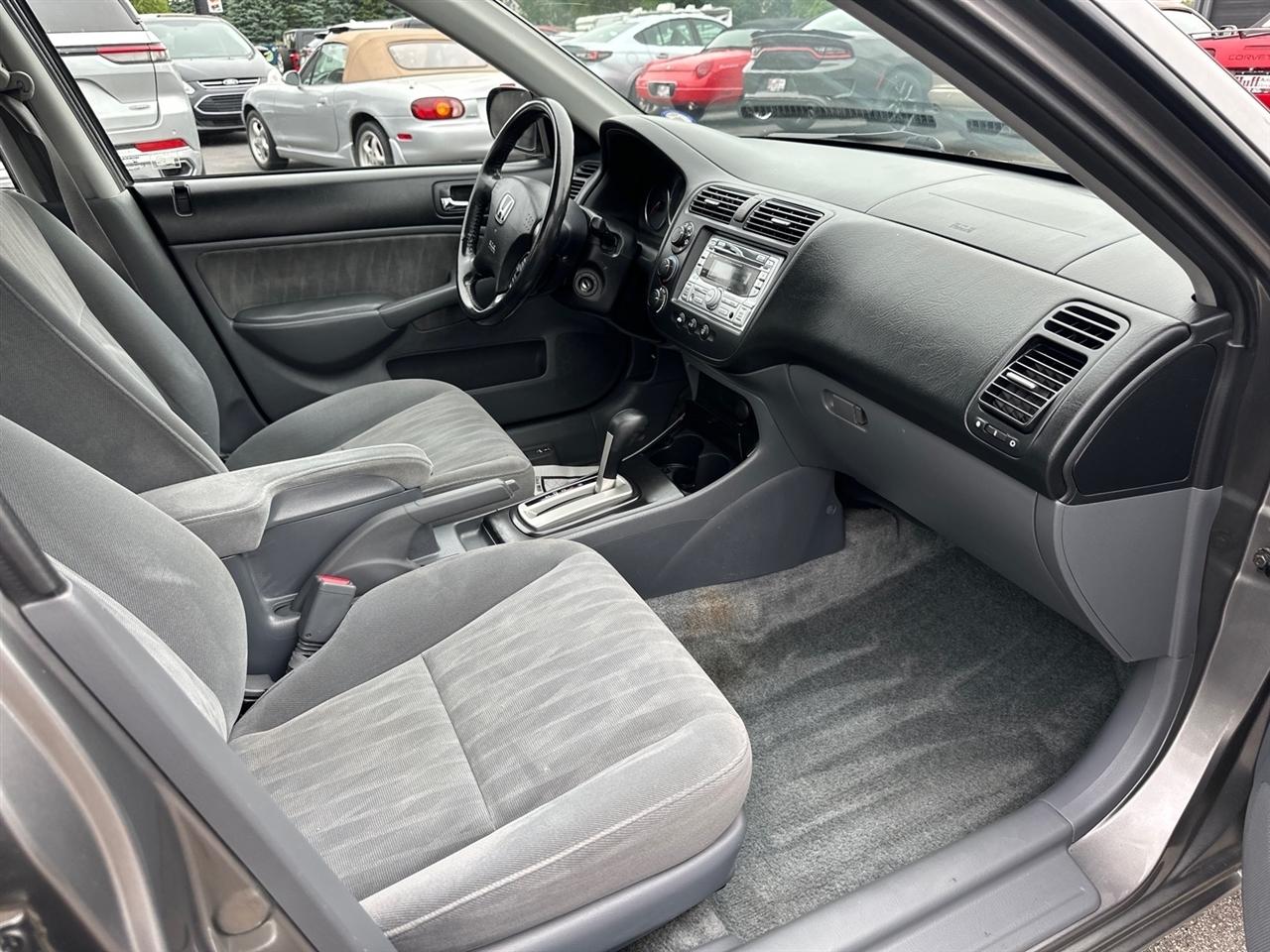 Honda Civic Sdn LX AT 2005
