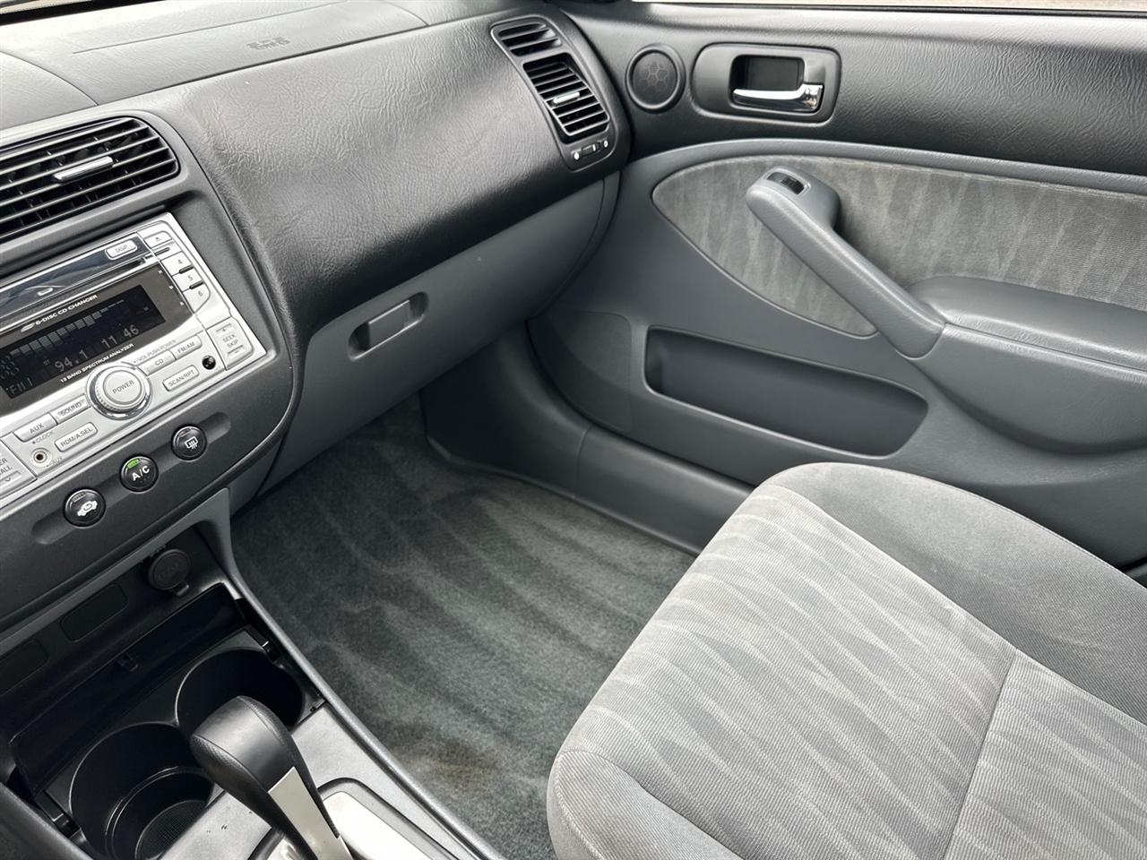 Honda Civic Sdn LX AT 2005