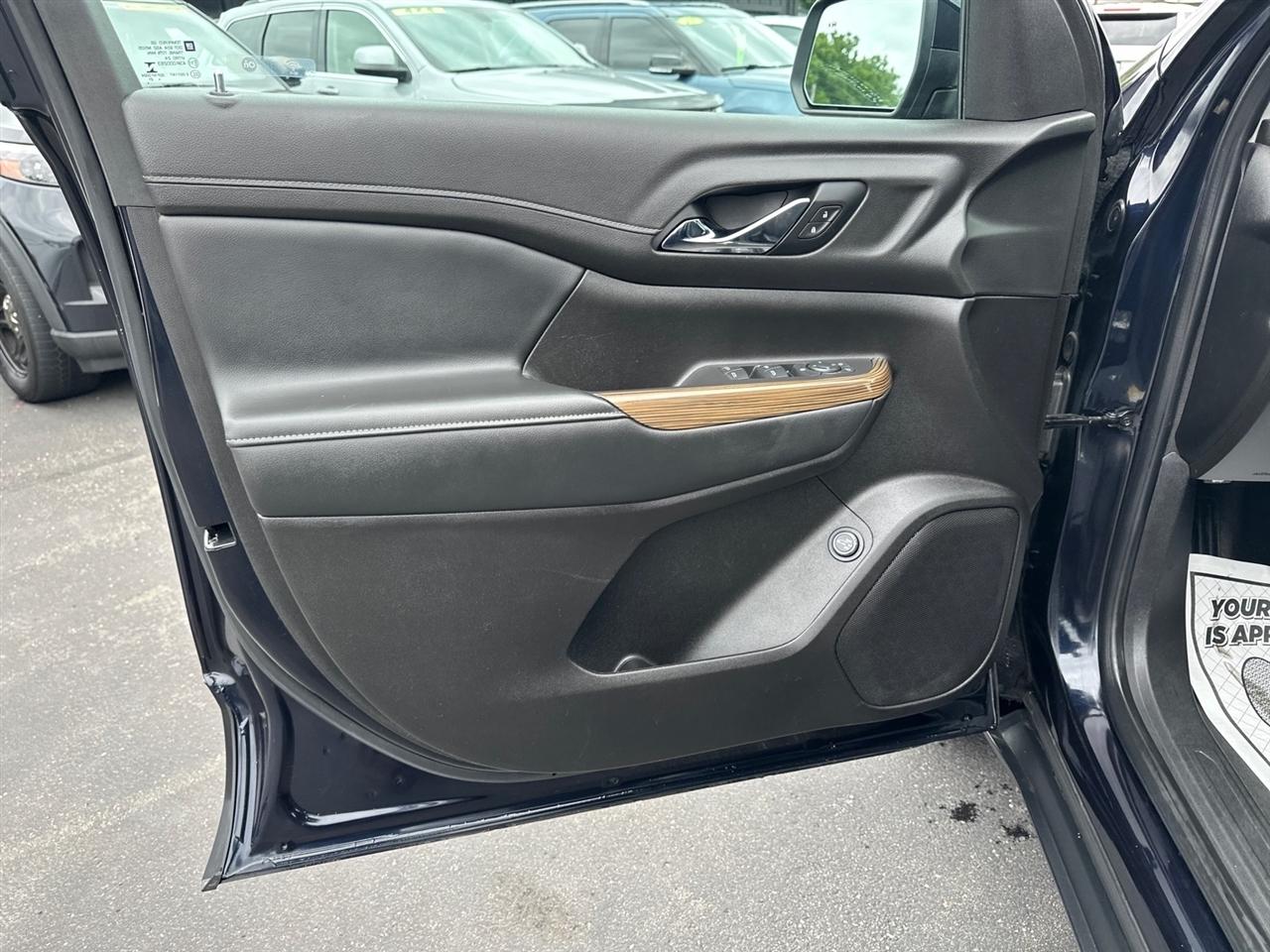 GMC Acadia AWD 4dr SLE 2022