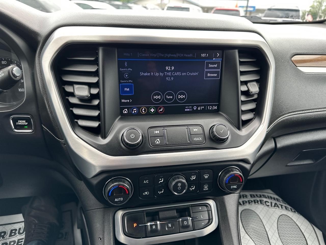 GMC Acadia AWD 4dr SLE 2022