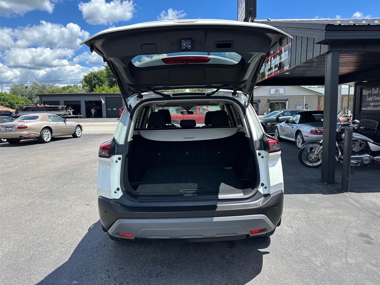 Nissan Rogue AWD SV 2021