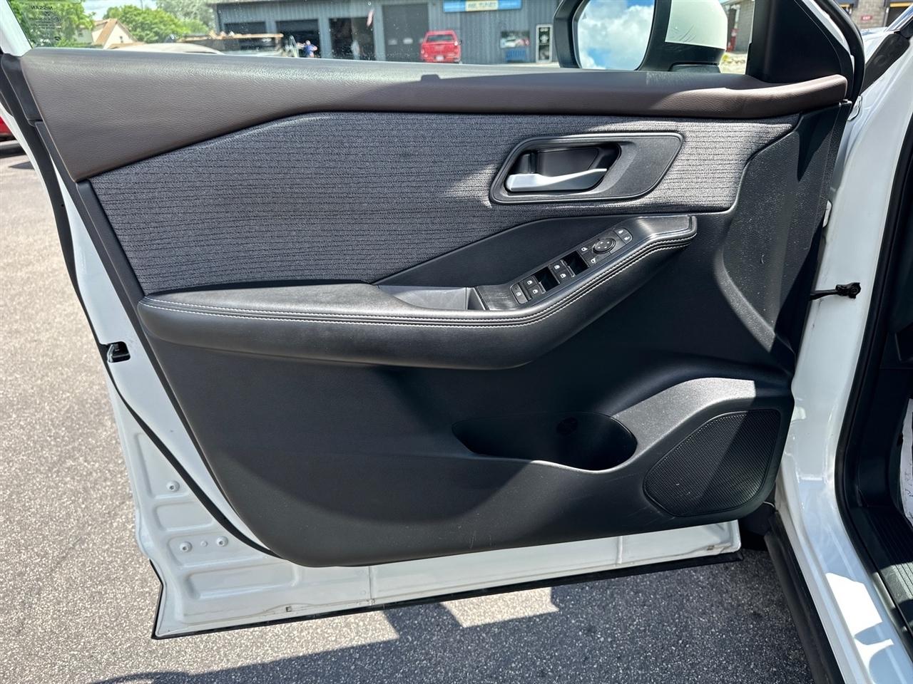 Nissan Rogue AWD SV 2021