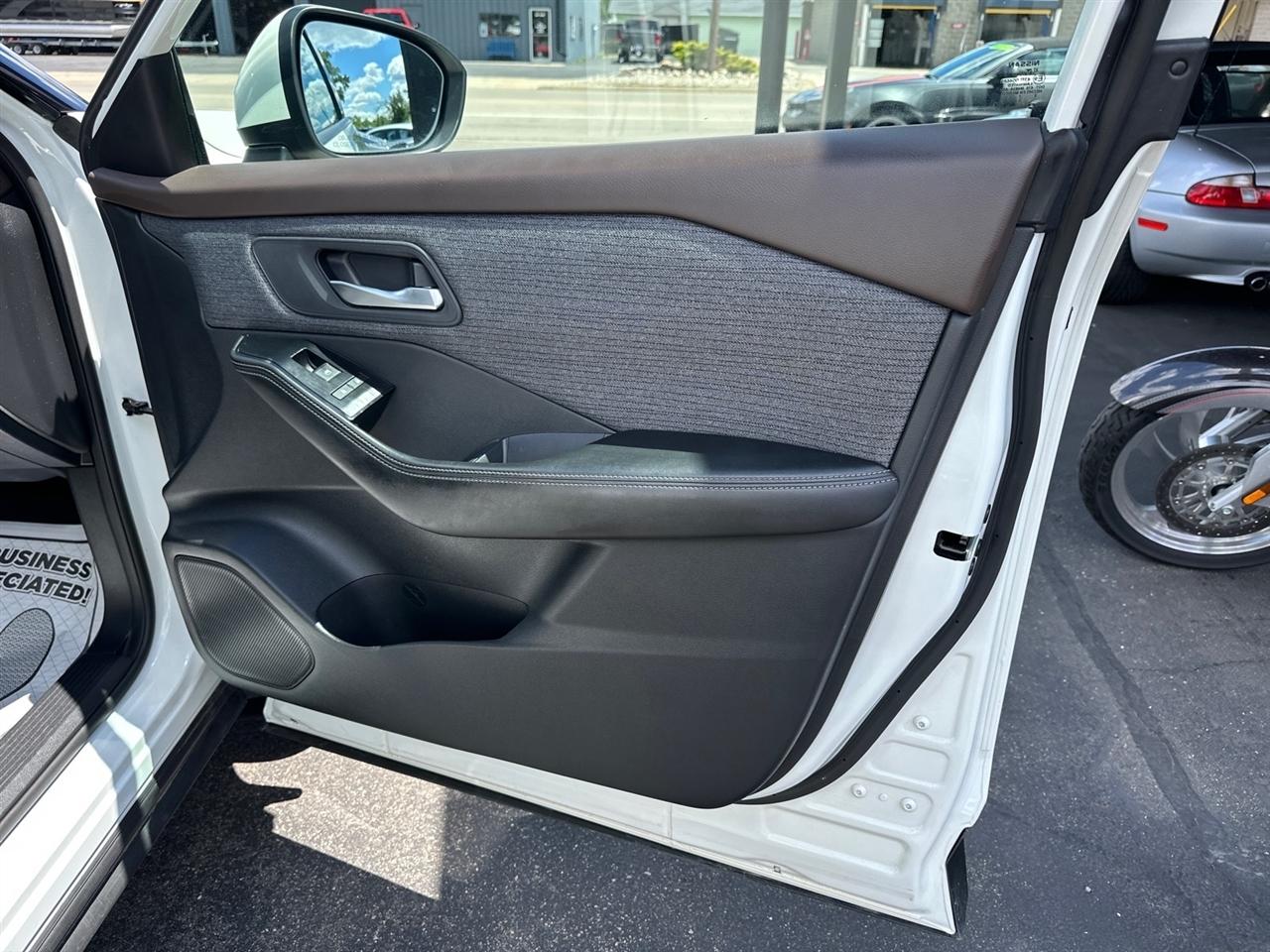 Nissan Rogue AWD SV 2021