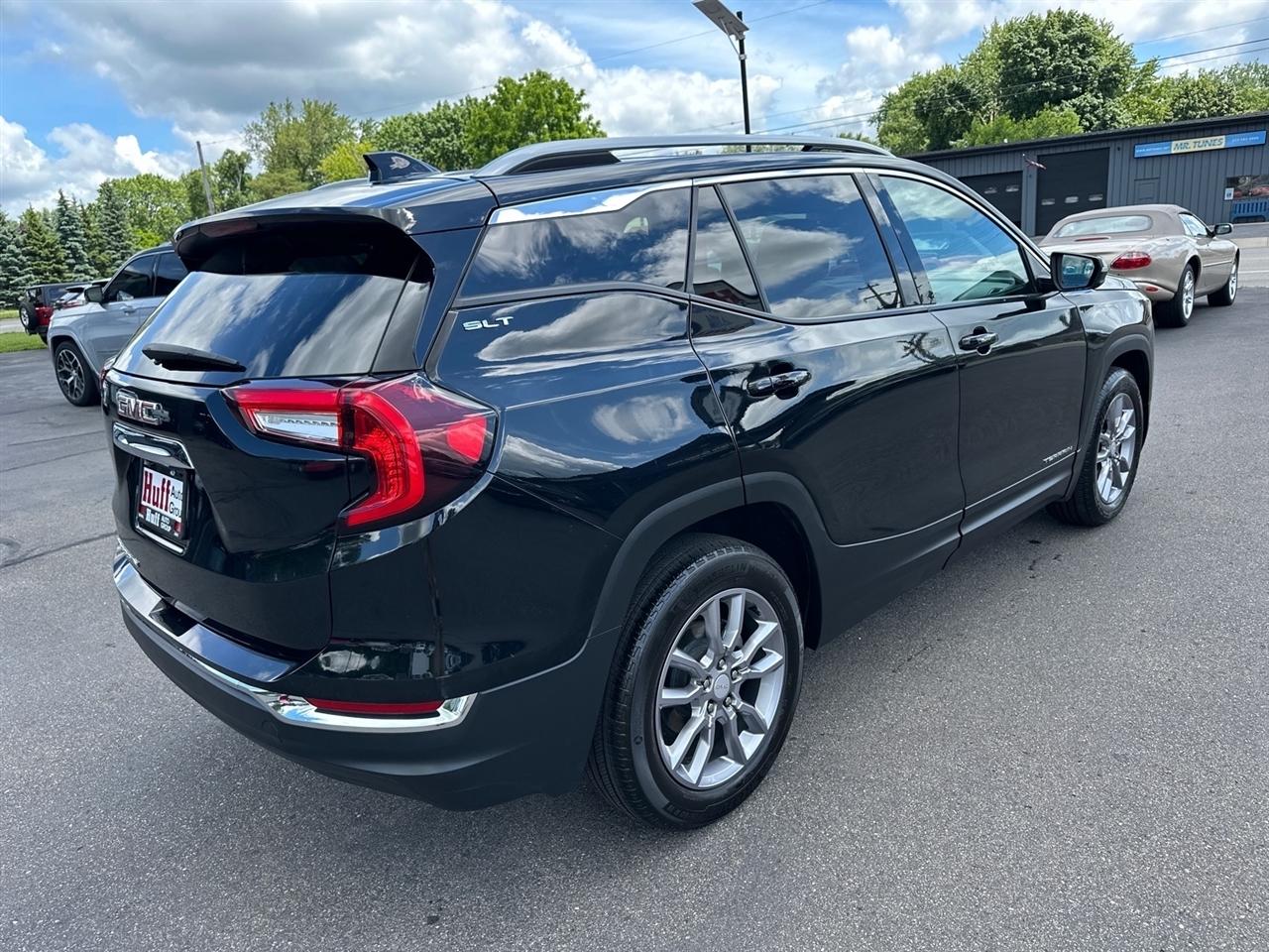 GMC Terrain FWD 4dr SLT 2024