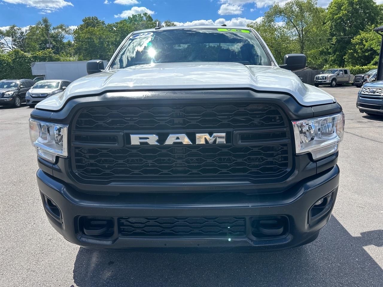 RAM 2500 Tradesman 4x4 Reg Cab 8' Box 2022
