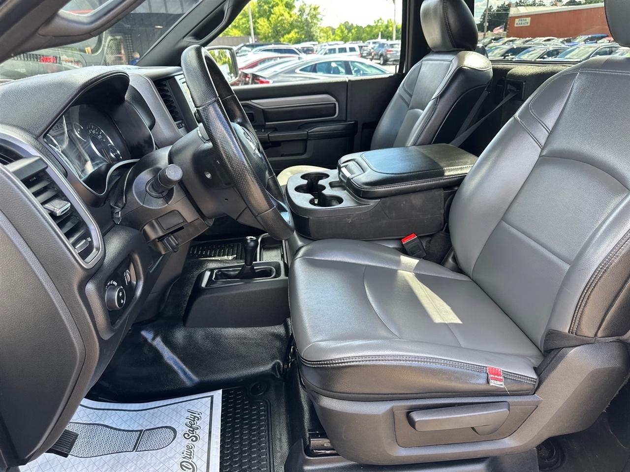 RAM 2500 Tradesman 4x4 Reg Cab 8' Box 2022