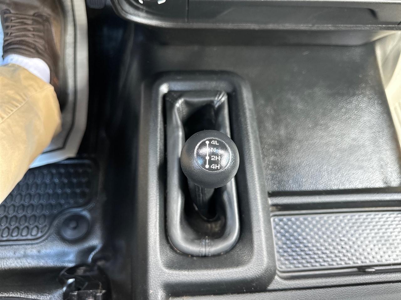 RAM 2500 Tradesman 4x4 Reg Cab 8' Box 2022
