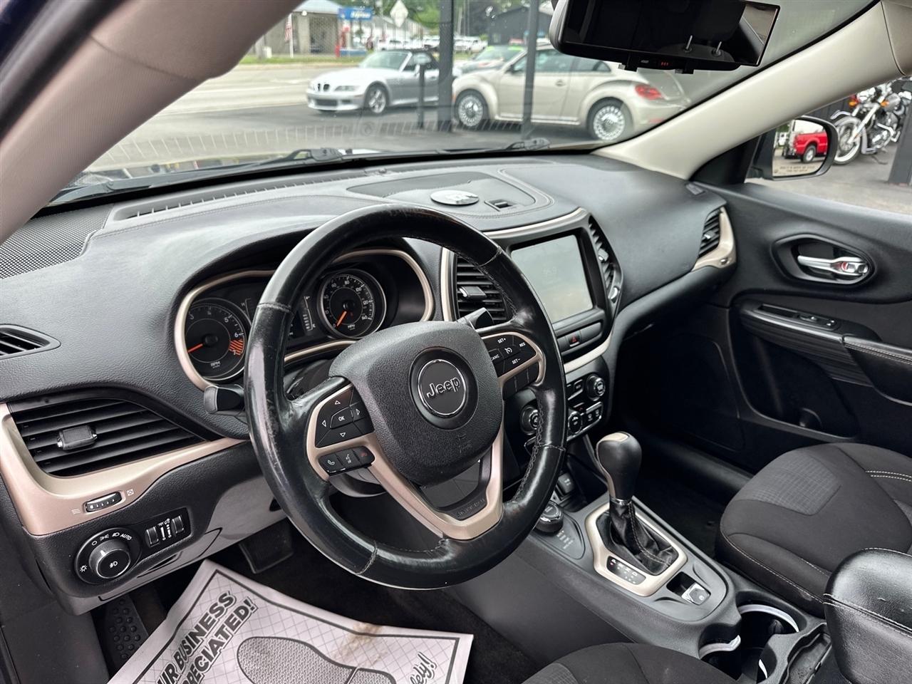 Jeep Cherokee 4WD 4dr Latitude 2015