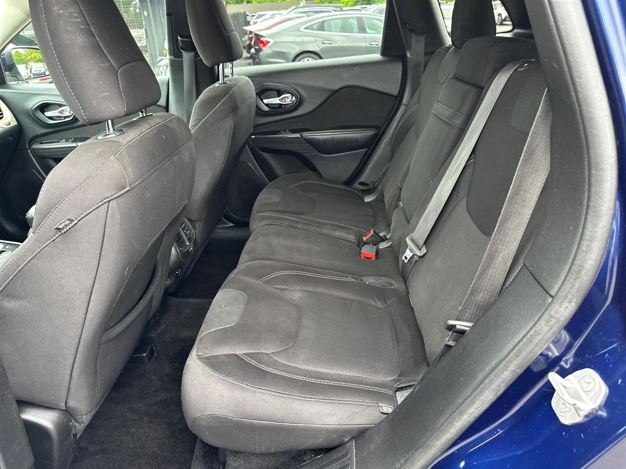Jeep Cherokee 4WD 4dr Latitude 2015