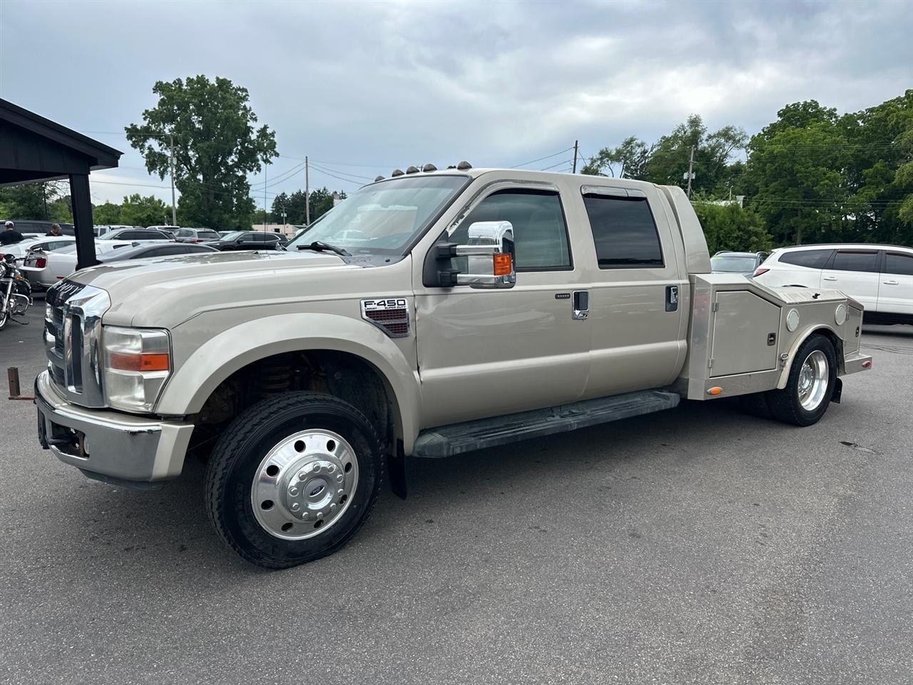 Ford Super Duty F-450 DRW 2WD Crew Cab 176" WB 60" CA Lariat 2008
