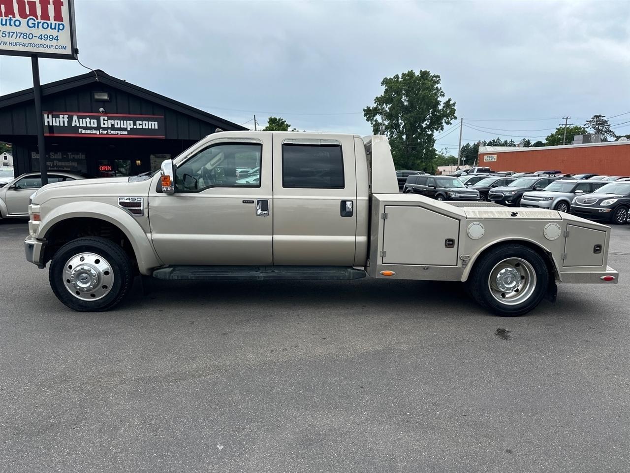 Ford Super Duty F-450 DRW 2WD Crew Cab 176" WB 60" CA Lariat 2008