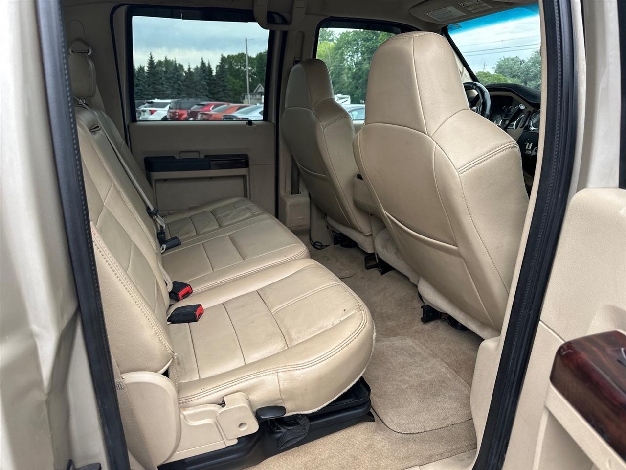 Ford Super Duty F-450 DRW 2WD Crew Cab 176" WB 60" CA Lariat 2008