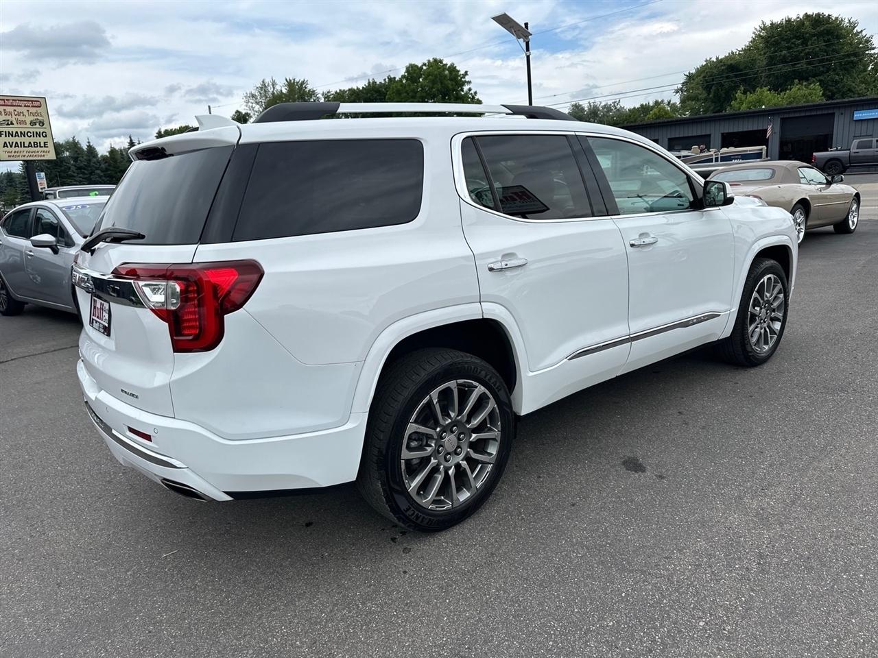 GMC Acadia AWD 4dr Denali 2023