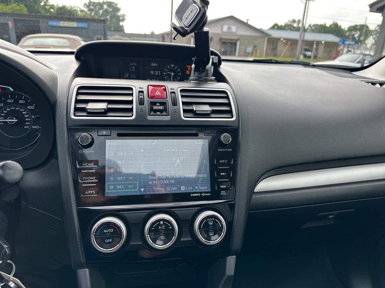 Subaru Forester 2.5i Premium CVT 2017