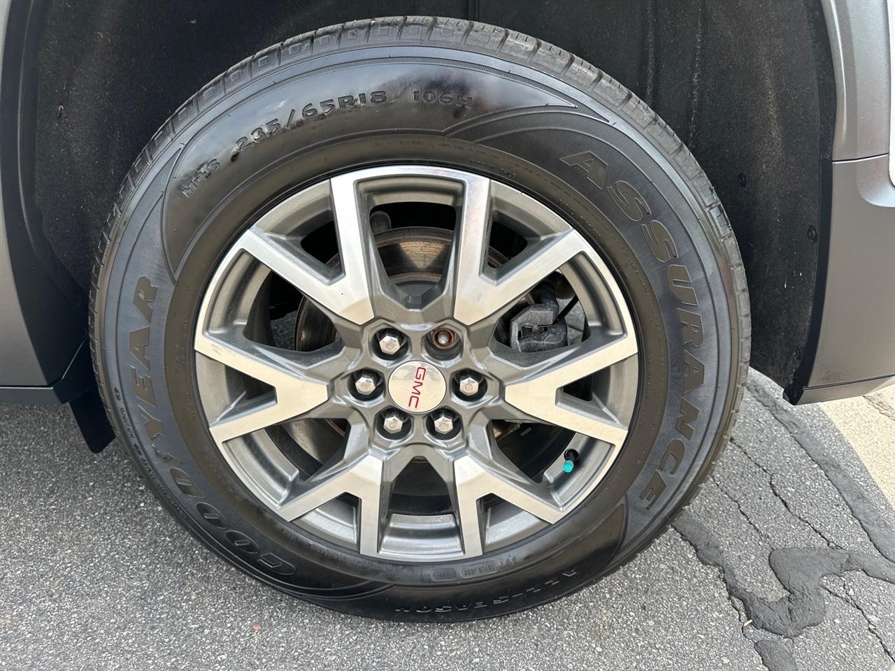 GMC Acadia AWD 4dr SLE 2023