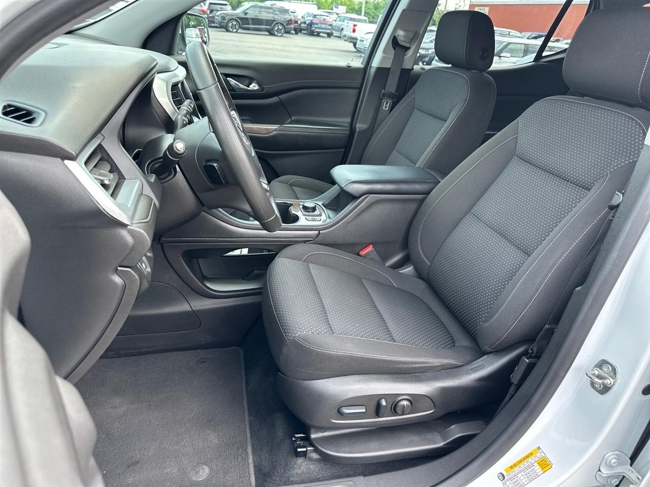 GMC Acadia AWD 4dr SLE 2023