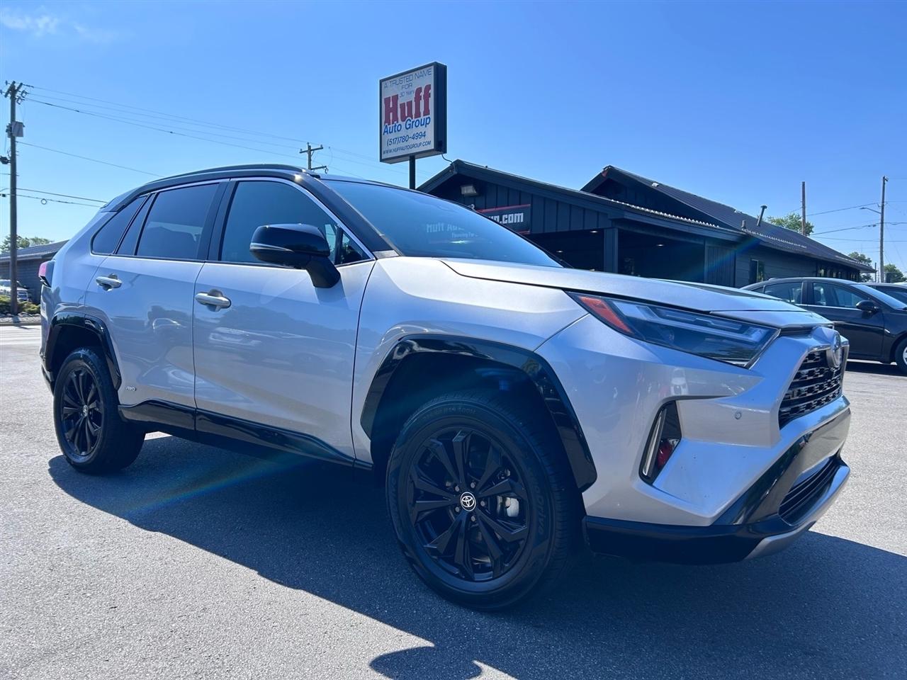 2023 Toyota RAV4 Hybrid XSE AWD (Natl)