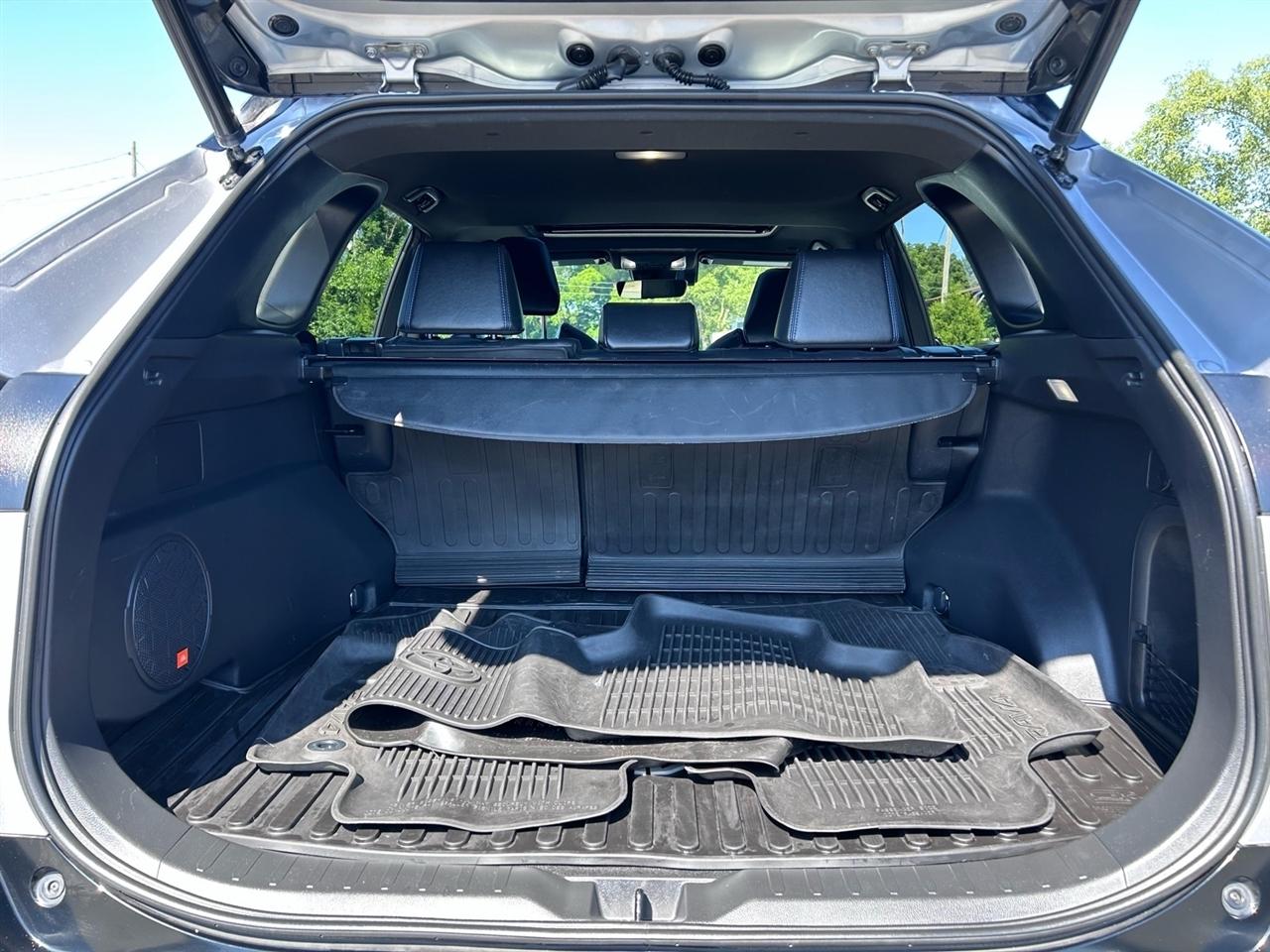 Toyota RAV4 Hybrid XSE AWD (Natl) 2023