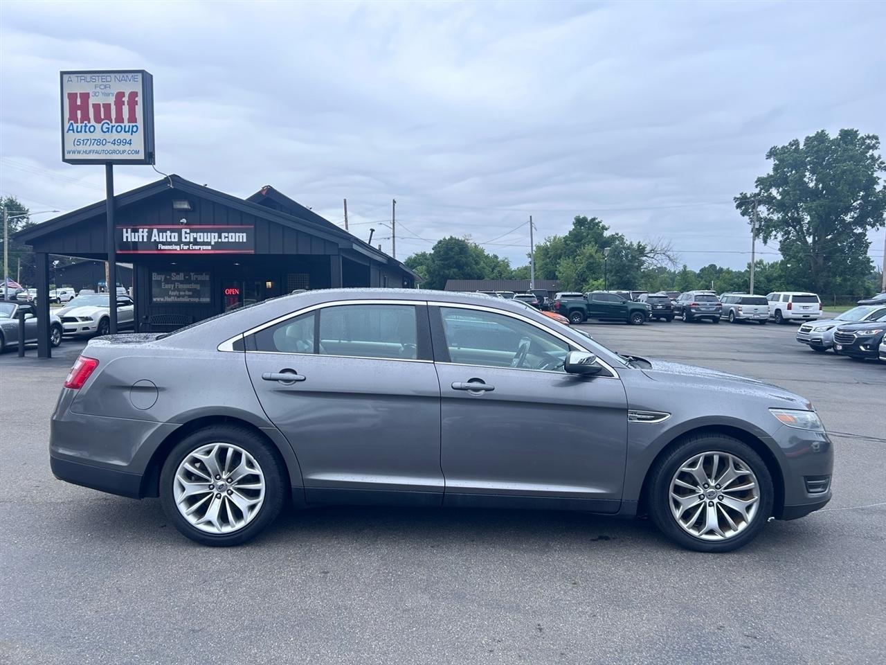 Ford Taurus 4dr Sdn Limited FWD 2013
