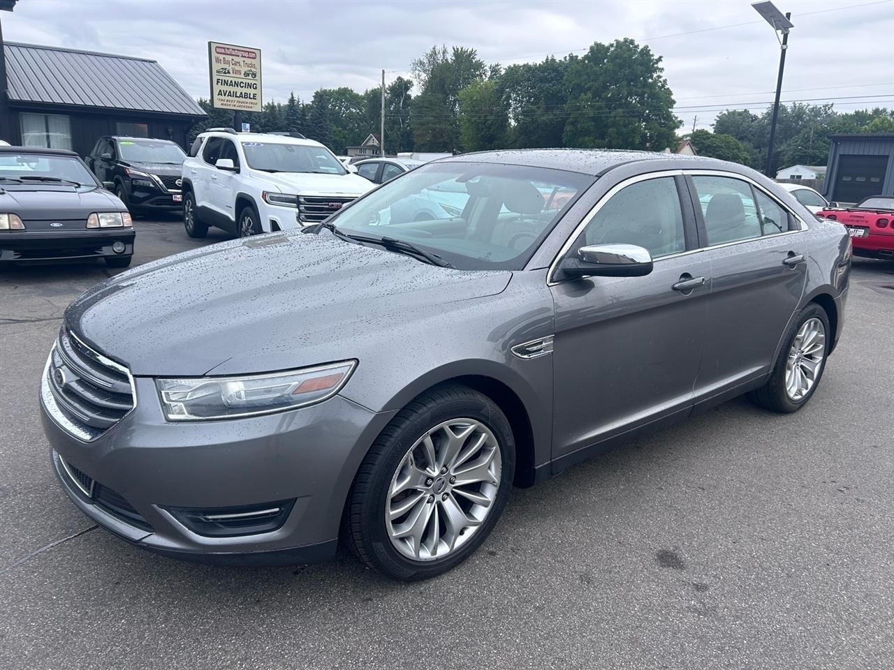 Ford Taurus 4dr Sdn Limited FWD 2013