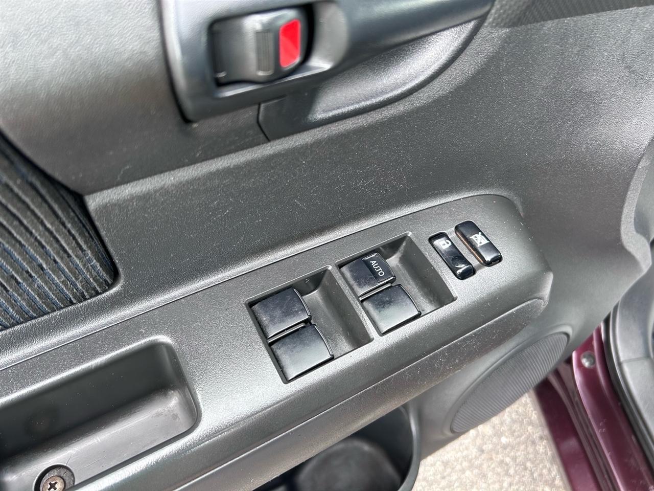Scion xB 5dr Wgn Auto (Natl) 2012