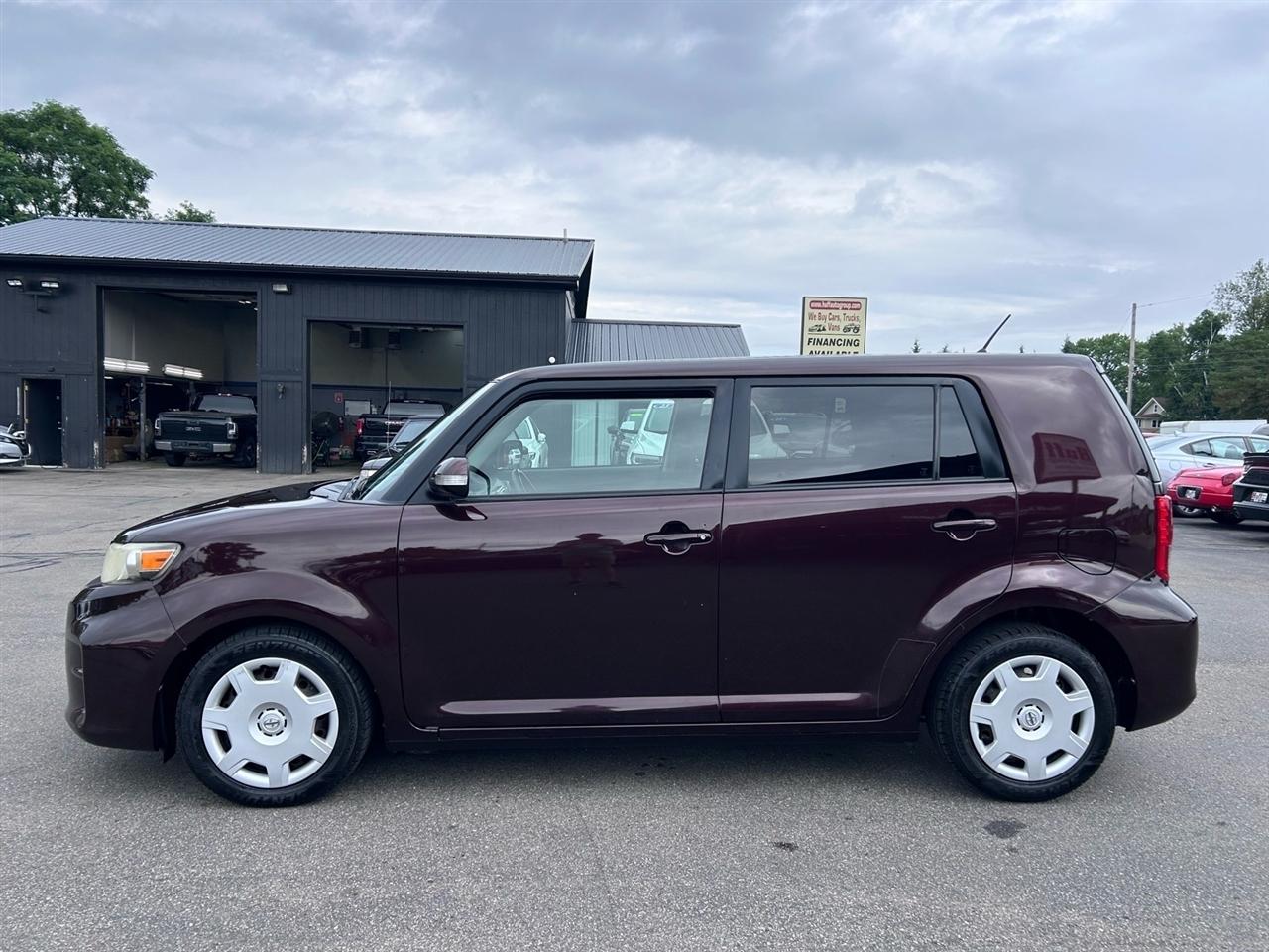 Scion xB 5dr Wgn Auto (Natl) 2012