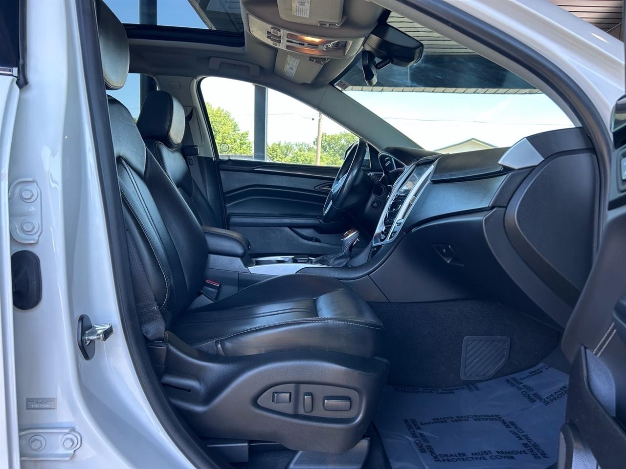 Cadillac SRX AWD 4dr Premium 2016