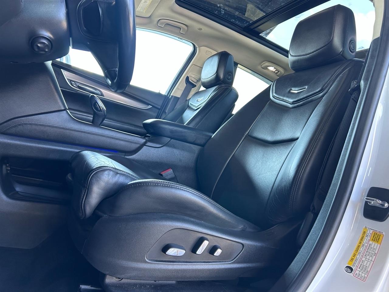 Cadillac XT5 AWD 4dr Luxury 2017