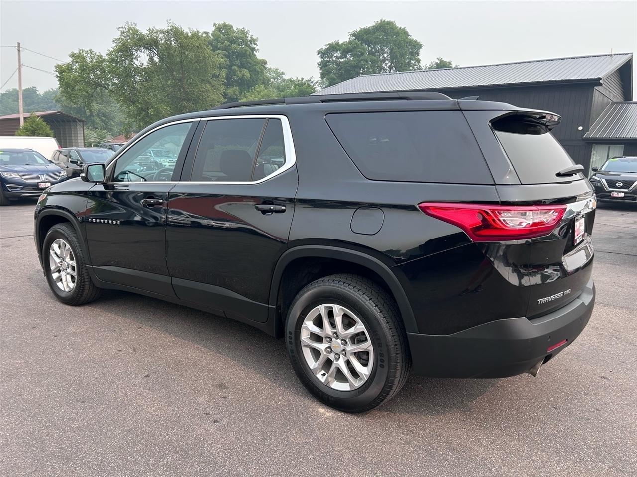 Chevrolet Traverse AWD 4dr LT Leather 2021