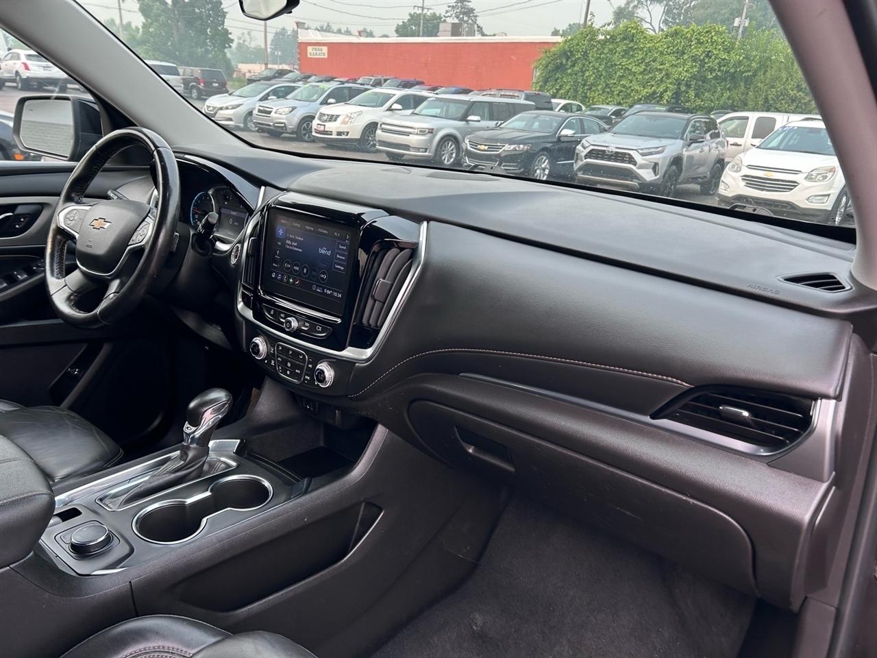 Chevrolet Traverse AWD 4dr LT Leather 2021