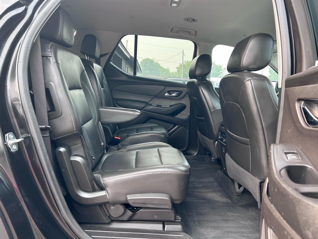 Chevrolet Traverse AWD 4dr LT Leather 2021
