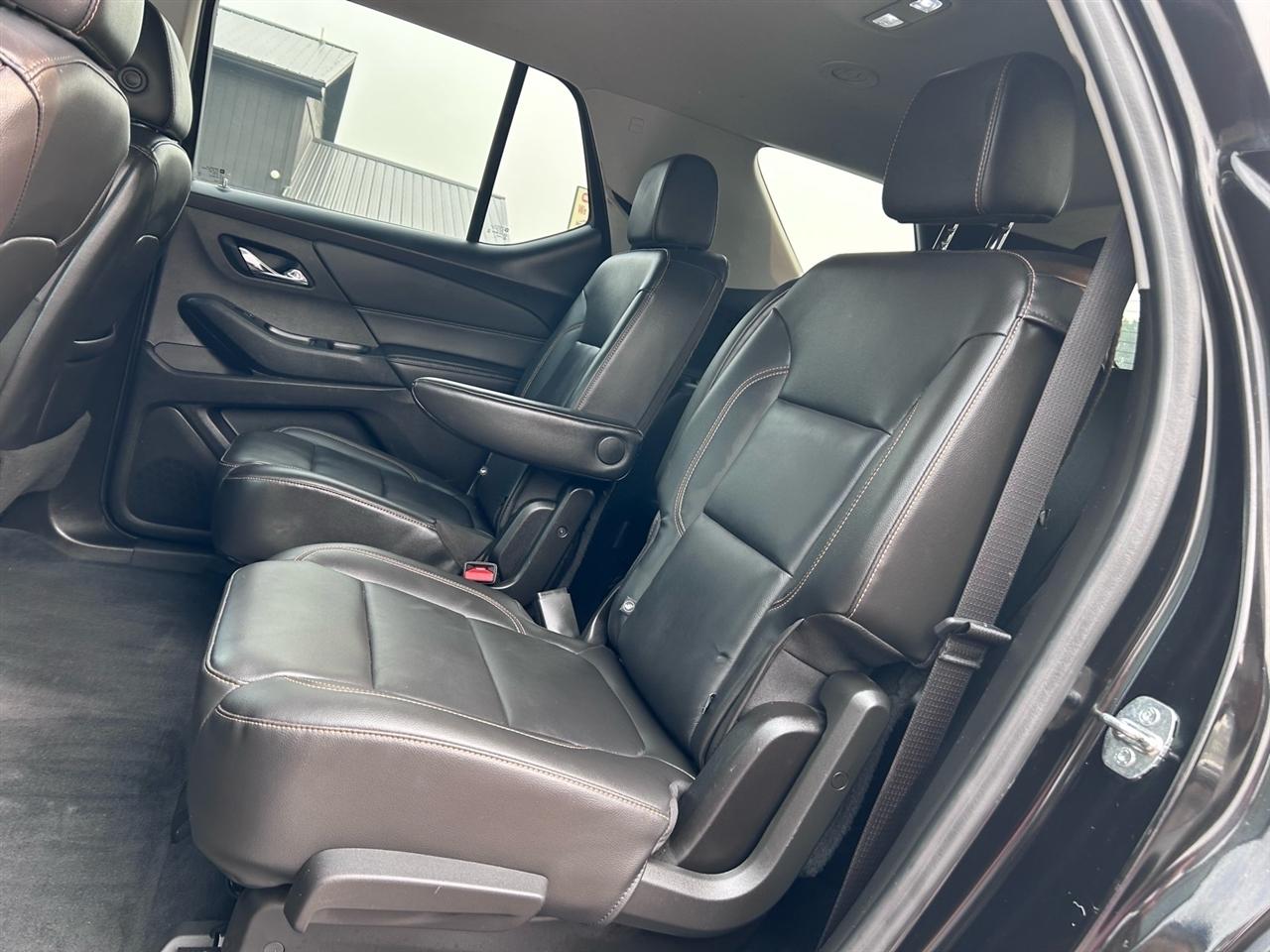 Chevrolet Traverse AWD 4dr LT Leather 2021