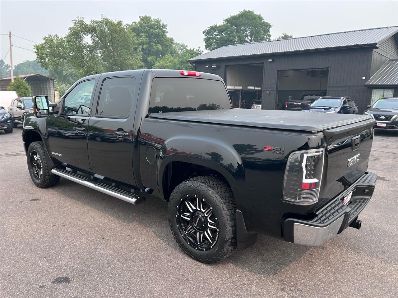 GMC Sierra 1500 4WD Crew Cab 143.5" SLE 2013