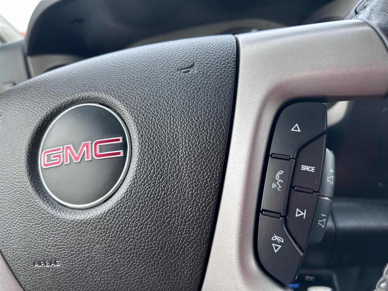 GMC Sierra 1500 4WD Crew Cab 143.5" SLE 2013