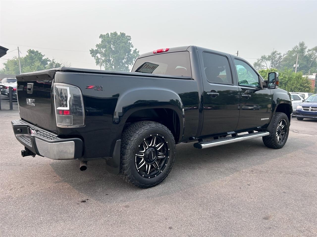 GMC Sierra 1500 4WD Crew Cab 143.5" SLE 2013