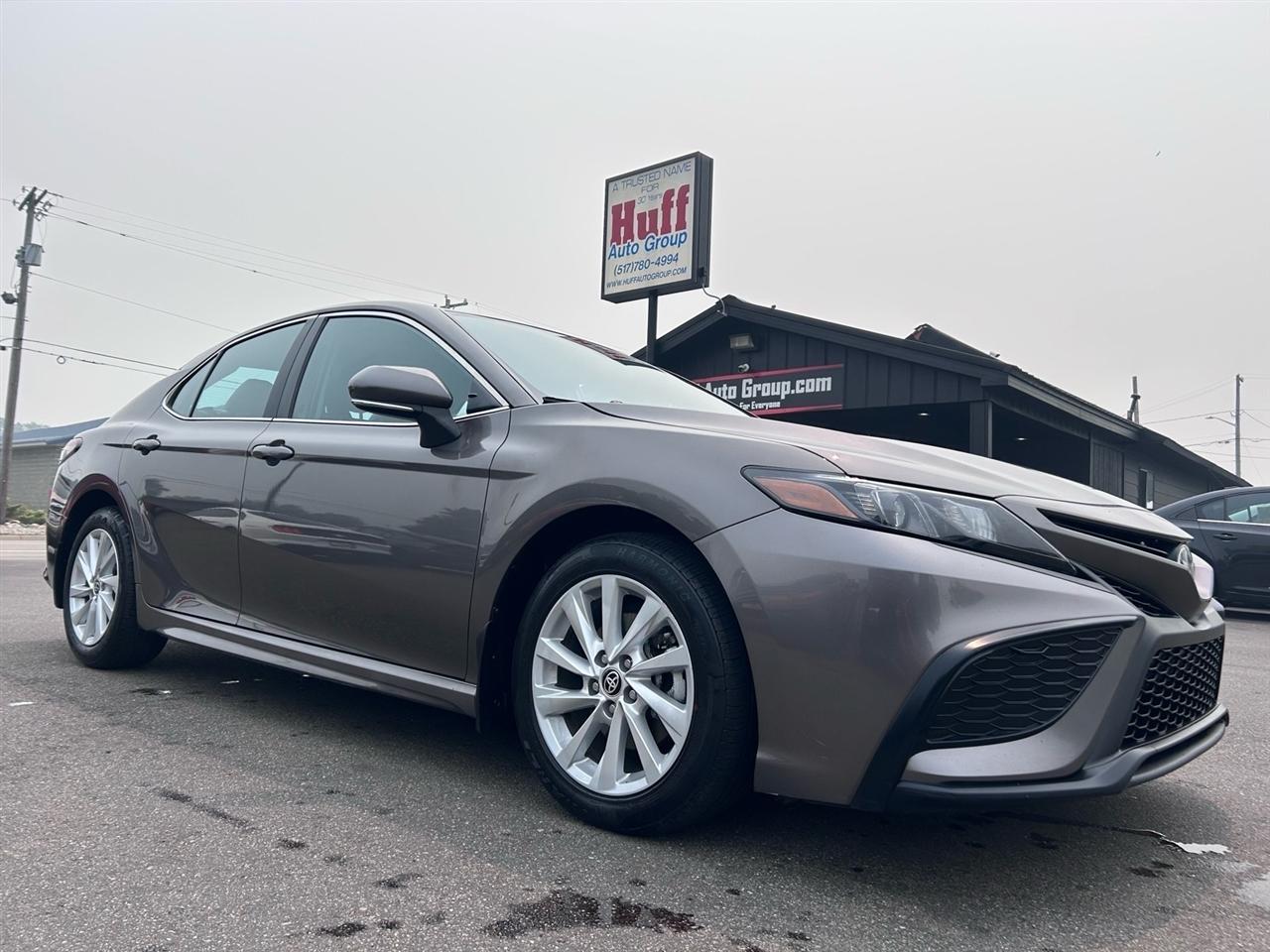 2024 Toyota Camry SE Auto (Natl)