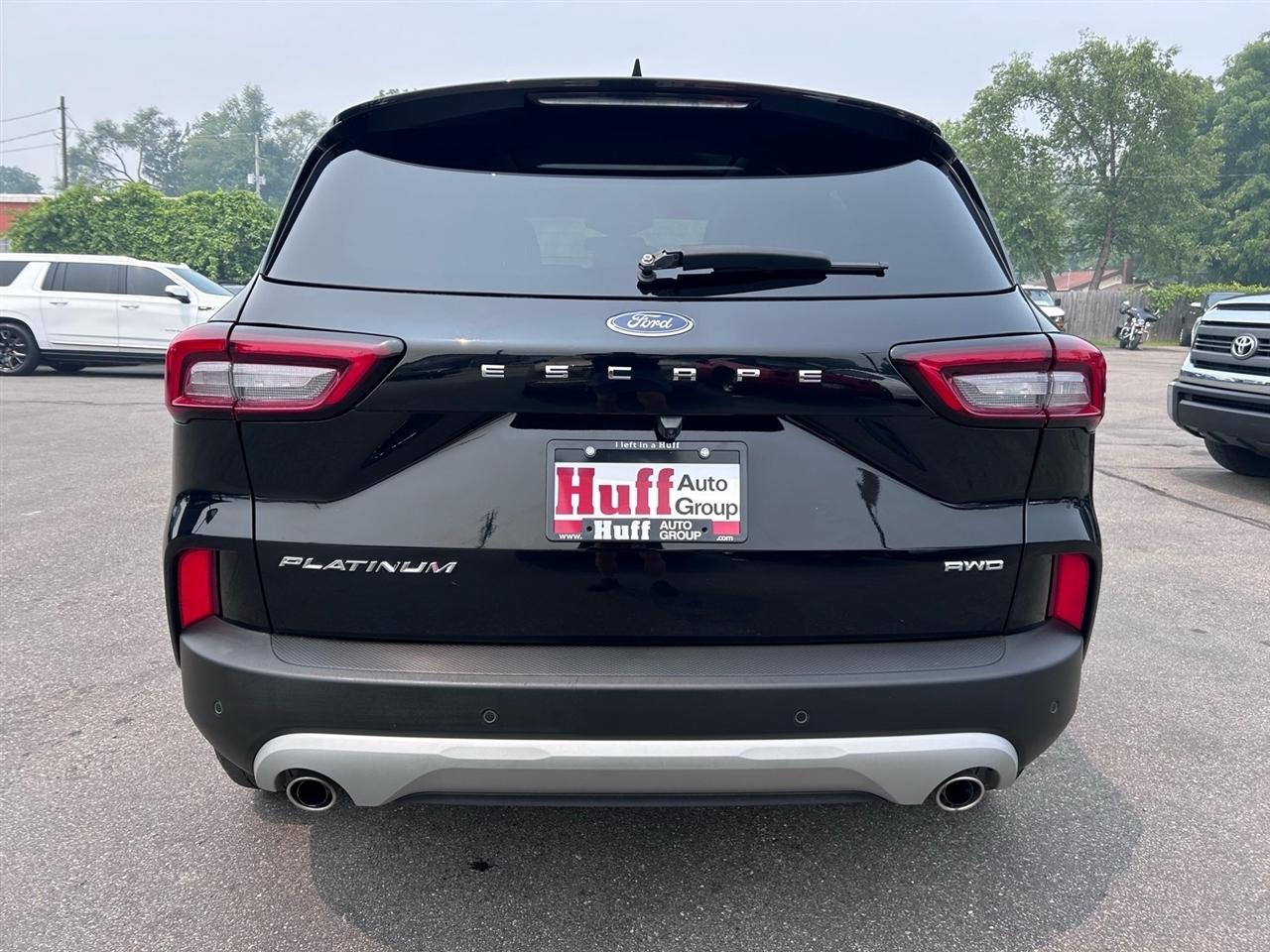 Ford Escape Platinum AWD 2025