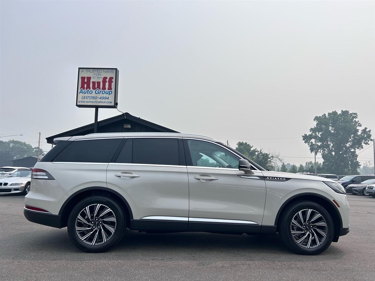Lincoln Aviator Premiere AWD 2025