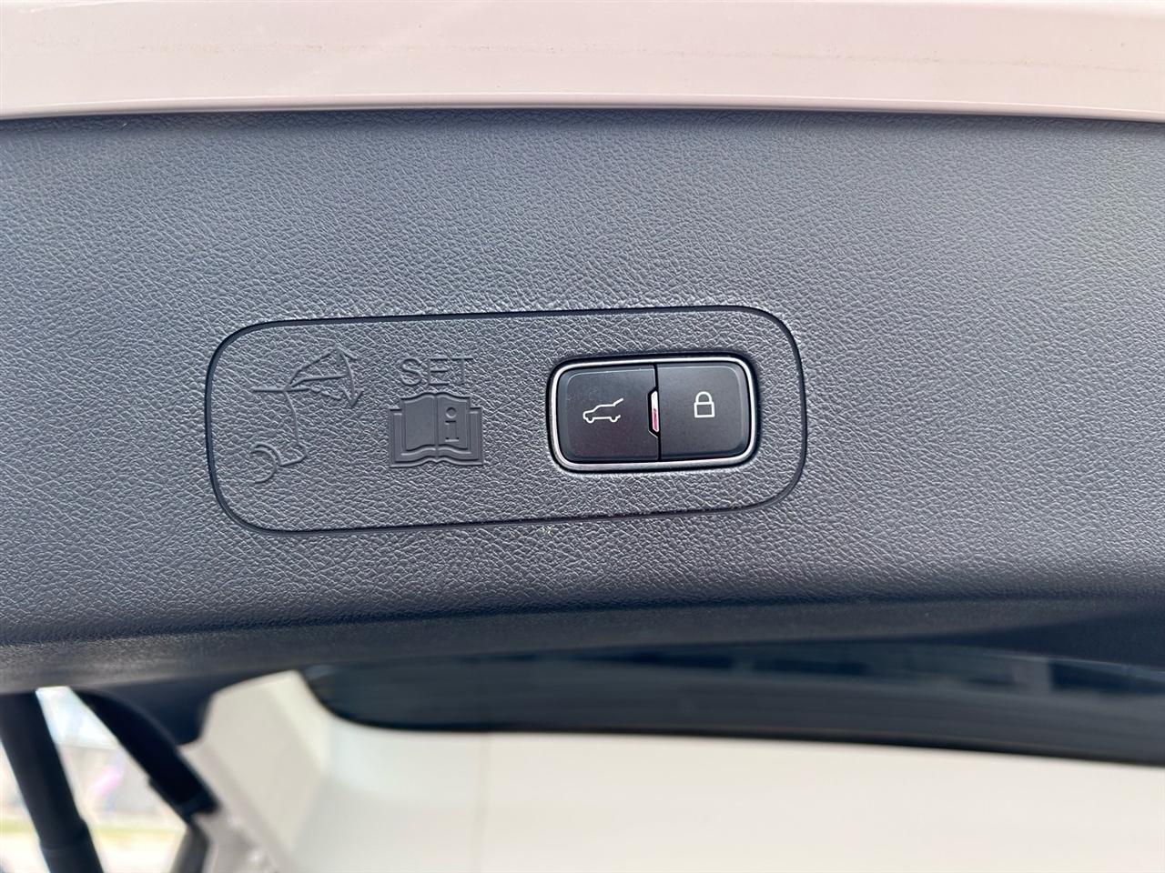 Lincoln Aviator Premiere AWD 2025