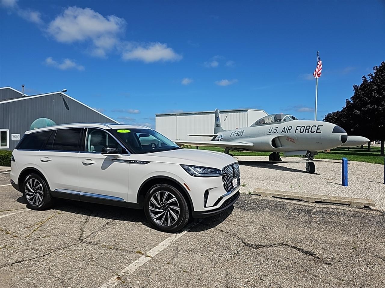 Lincoln Aviator Premiere AWD 2025