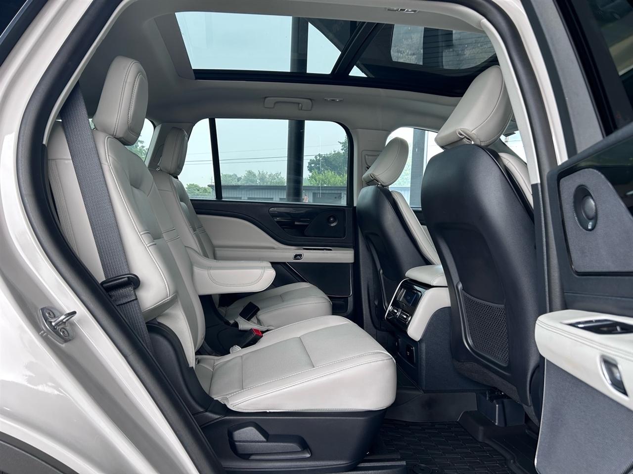 Lincoln Aviator Premiere AWD 2025