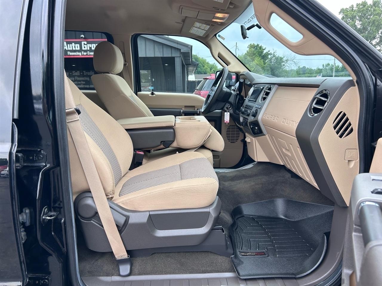 Ford Super Duty F-450 DRW 4WD Crew Cab 172" Platinum 2016